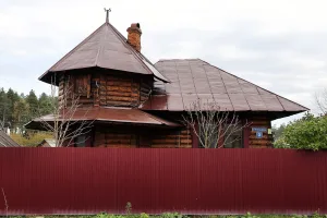 Сторожка лесника (Муромцево)