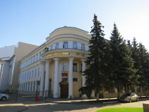 Здание, в котором с июля 1941 г. по июль 1942 г. находился штаб дивизии Народного ополчения