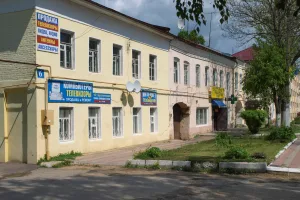 площадь Ленина 5, Купеческий дом с магазином