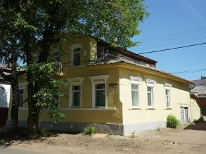 Жилой дом (Боровичи)