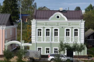Жилой дом купеческий с лавками (Лысановых, Хомутовых,Гурьевых) (Вятское)