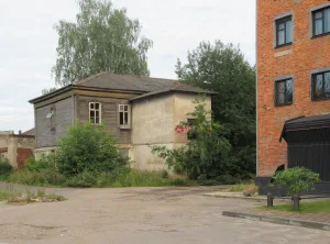 Здание конюшен и пожарного депо (Тверь)