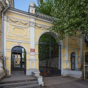 Ограда с воротами