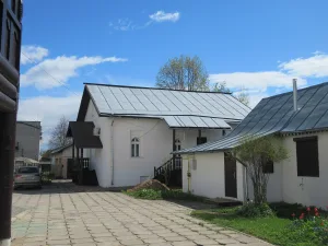 Дом (во дворе церкви Филиппа Апостола) (Великий Новгород)