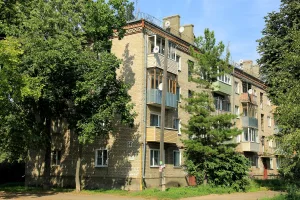Дом, в котором жил Герой Советского Союза А.Н. Шарков (Углич)
