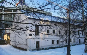Лаврушинский перeулок 6