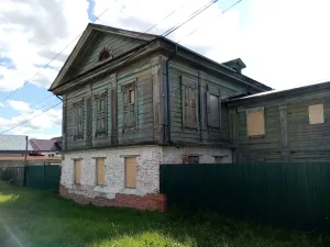 Жилой дом (Тобольск)