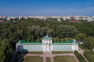 Большая каменная оранжерея в Кусково