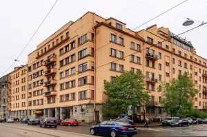 Жилой дом специалистов «Иностранный ударник»
