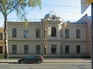 Здание лечебницы