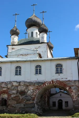 Церковь святителя Николая с ризницей и библиотекой (Соловецкий)