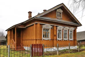Дом, в котором родился и с 1888 по 1979 гг. жил и работал художник-палешанин, народный артист СССР Н.М. Зиновьев (Дягилево)