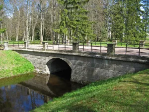 Мост (Ломоносов)