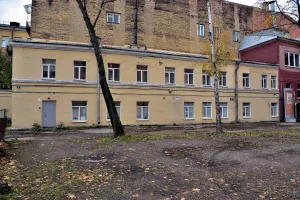 Жилой флигель