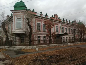 Городская усадьба А.Г. Хусаинова (Оренбург)