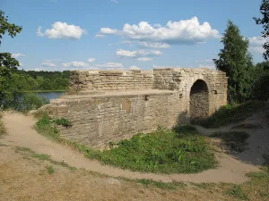 Тайничная башня (Старая Ладога)