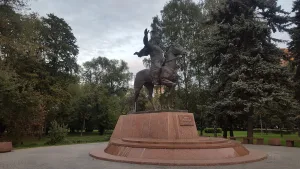 Парк Дружбы. Произведения монументальной скульптуры (Левобережный)
