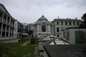 Главный корпус с храмом свт. Николая Чудотворца (Тверской)