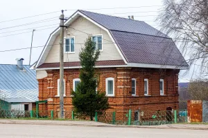 Жилой дом (Каменки)