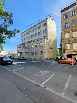 Жилой дом при понижающей электроподстанции