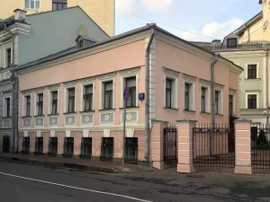Большой Овчинниковский переулок 22 c3