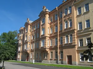 Дом по улице Карла Маркса (дом Голубева) (Кронштадт)