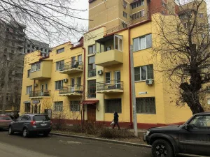 Профсоюзная, 7