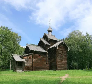 Церковь деревянная (Святителя Николая) из д. Мякишево Хвойнинского района (Великий Новгород)
