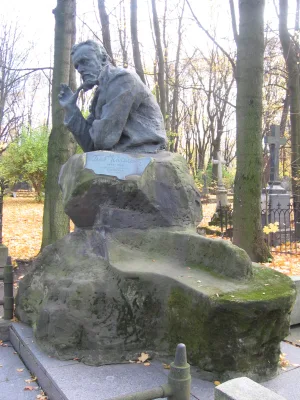 Могила Г.И. Успенского (1843-1902), писателя