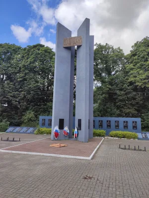 Памятник (Муромское)