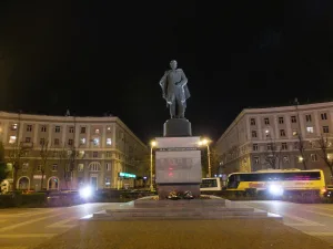 Памятник Черняховскому (Воронеж)
