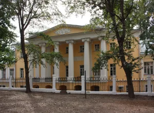Дом Хитрово