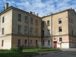 Жилой дом (Кронштадт)