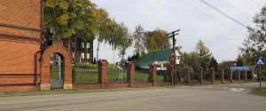 Ограда больничного парка вдоль Советской улицы (Некрасовское)
