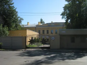 Военный сухопутный госпиталь (Ломоносов)