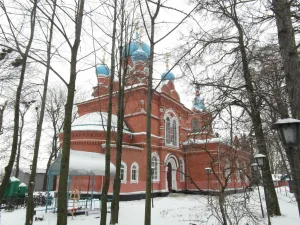 Покровская церковь с интерьером (Новоселебное)