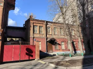 Служебное здание Евангелической больницы