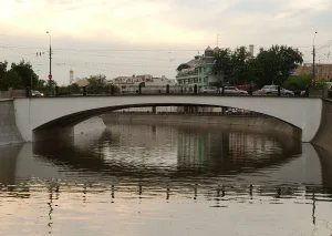 Комиссариатский мост