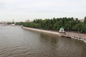 Две беседки-ротонды с ограждением набережной (Якиманка)