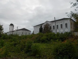 Комплекс административных зданий (с пожарной частью) (Вышний Волочёк)