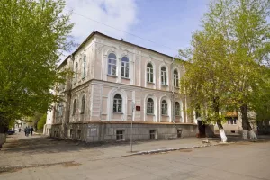Здание уездного училища (Курган)