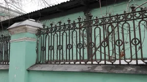 Новая Басманная улица 16, ограда