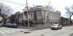 жилой дом, где жил известный архитектор М.В. Григорян