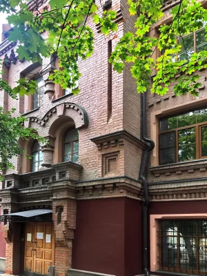Протопоповский переулок 19 строения 6 10 12 13, Ансамбль Мариинского приюта Братолюбивого общества снабжения в Москве неимущих квартирами