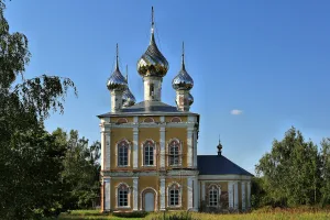 Церковь Троицкая (Назорное)