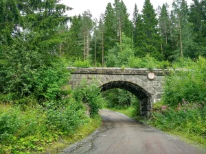 Арочный железнодорожный путепровод (Хямекоски)