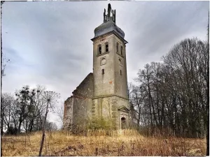 Руины кирхи Попелькена