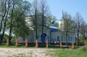 Воскресенская церковь (Усты)