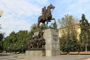 Памятник Кутузову