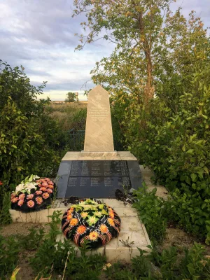 братская могила советских воинов, погибших в период Сталинградской битвы